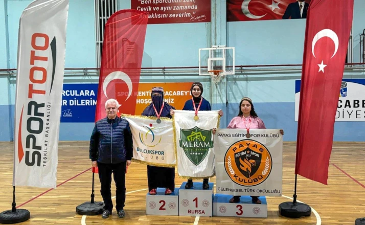 Meram Belediyespor, Bursa’dan şampiyonluk ve milli takım biletleriyle döndü