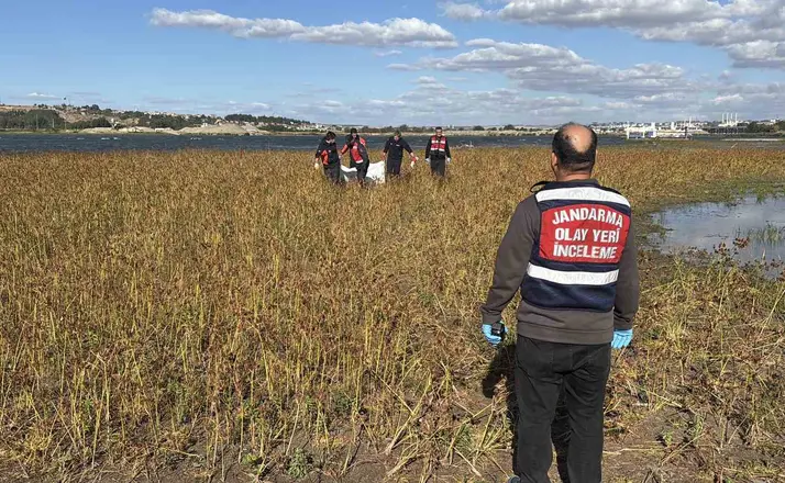 Meriç Nehri’nde erkek cesedi bulundu
