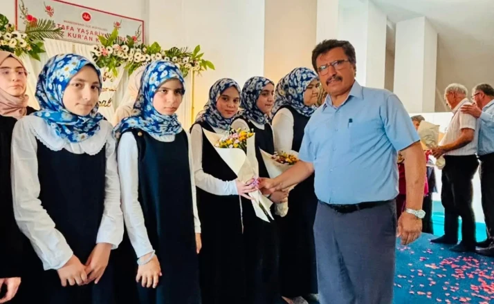 Merkezefendi’de hafızlık gururu 7. sınıfa başlamadan hıfzını tamamladı 