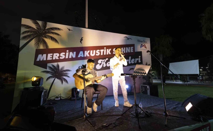 Mersin’de yaz akşamları akustik konserlerle renkleniyor 