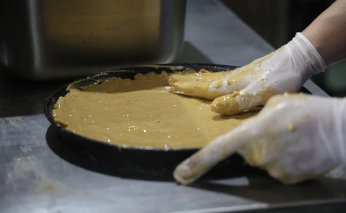 Meşe odunlu fırında vazgeçilmez lezzet: Tahinli pide