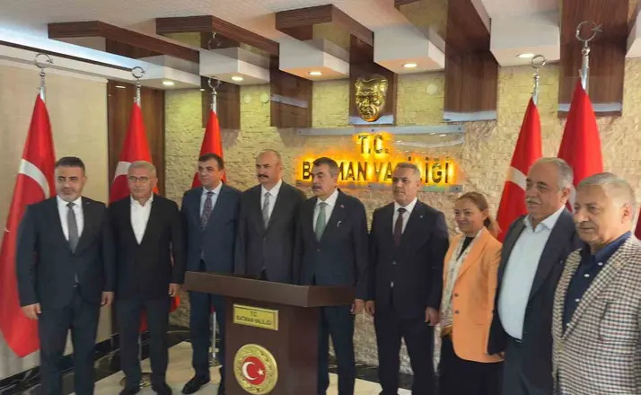 Milli Eğitim Bakanı Tekin’den Batman Valiliğine ziyaret
