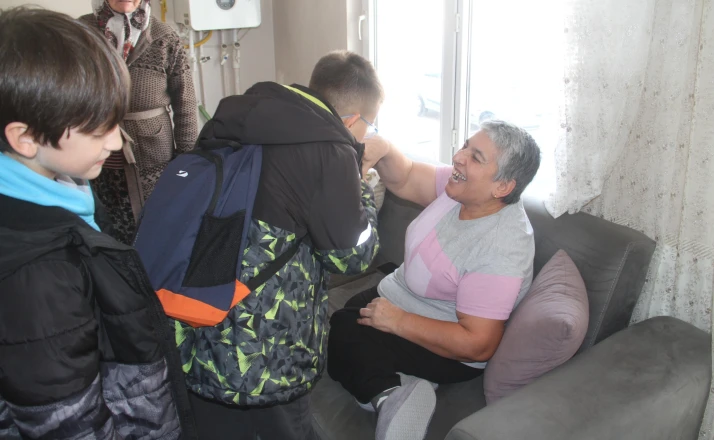 Minik öğrenciler engelli vatandaşın hayalini gerçekleştirdi