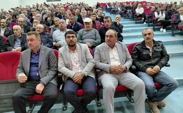 Mudurnu’da 329 kanatlı hayvan yetiştiricisine biyogüvenlik eğitimi verildi
