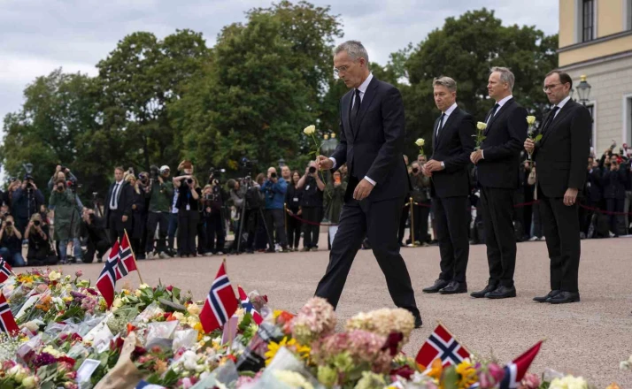 Norveç’in yeni kralı "8. Haakon" oldu
