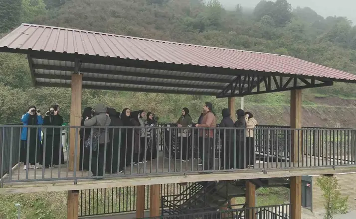 Öğrenciler kuş türlerini doğal yaşam alanlarında gözlemledi

