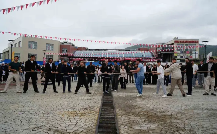 OMÜ’de yeni akademik yıl UyumFest’26 ile renklendi
