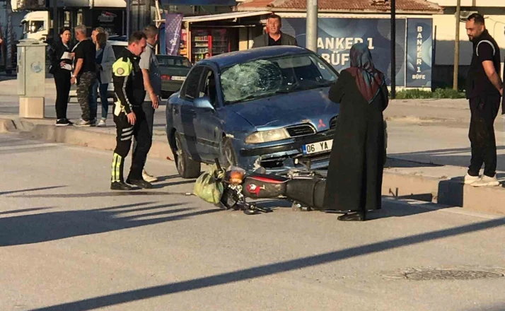 Otomobil ile motosiklet çarpıştı: 1 yaralı
