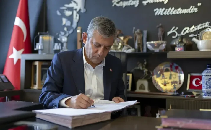 Özgür Özel istifa etti: Yeni partisinin logosu belli oldu