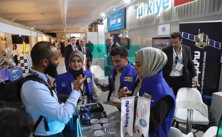 PUHU Küp Uydu Projesi Uzay Kongresi'nde Dünyaya Tanıtıldı