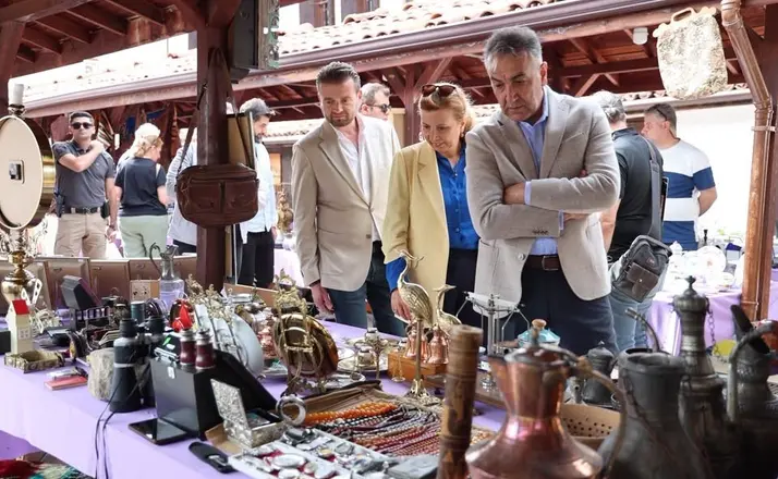 Safranbolu’da antika pazarı açıldı
