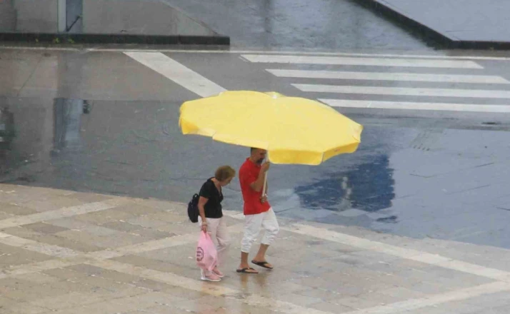 Samsun’da sağanak yağış manzaraları 