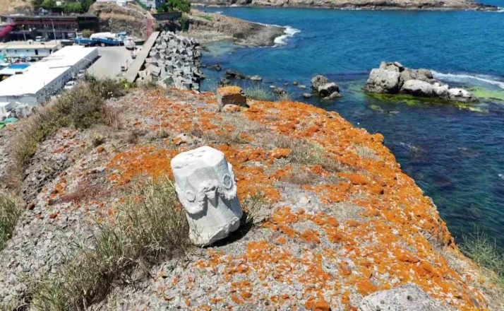 Sarıyer’de 2 bin yıllık Pompei Sütunu bakımsızlığa terk edildi 