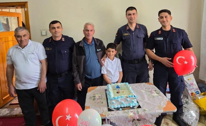 Şehit Uzman Çavuş Ali Cevizci’nin oğluna doğum günü sürprizi