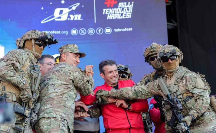 Selçuk Bayraktar: "Mavi Vatan’da sergilediğimiz bu varlık, teknoloji başarısından da öte adaletsizliğe ve dayatmalara karşı eğilmeyen ahlaki bir duruştur" 