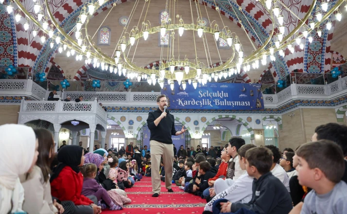 “Sertaç Abi” çocuklarla bir araya geldi