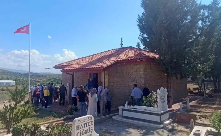 Seyit Zekeriyya Hazretleri Türbesi restore edilerek dualarla ziyarete açıldı
