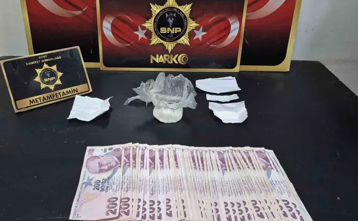 Siirt’te sokak satıcılarına narkotik darbesi: 3 tutuklama
