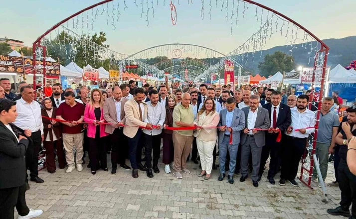 Simav’da 93. Turizm ve Ticaret Panayırı coşkuyla açıldı 
