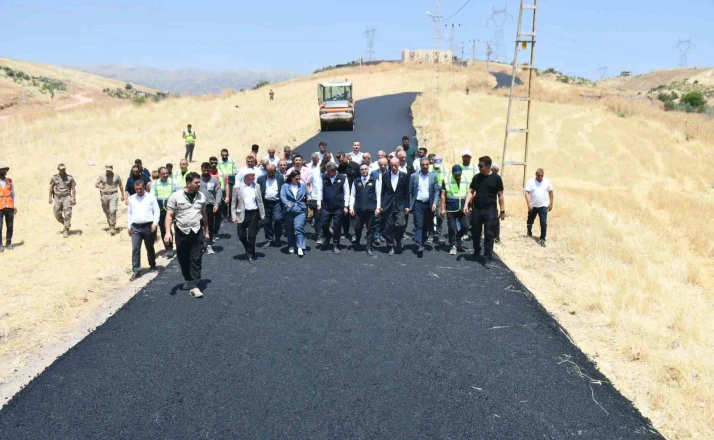 Şırnak’ta köy yollarında asfalt seferberliği: 2026’da 150 kilometrelik yol ağı yenileniyor 