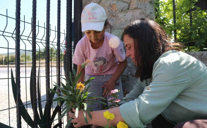 Tarım akademisi kapılarını minik çiftçiler için açtı 