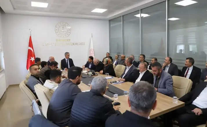 Taşımalı eğitimle ilgili çalışmalar toplantıda görüşüldü
