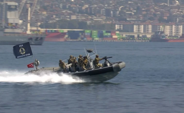 TEKNOFEST Mavi Vatan’da SAS ve SAT komandolarından nefes kesen gösteri 