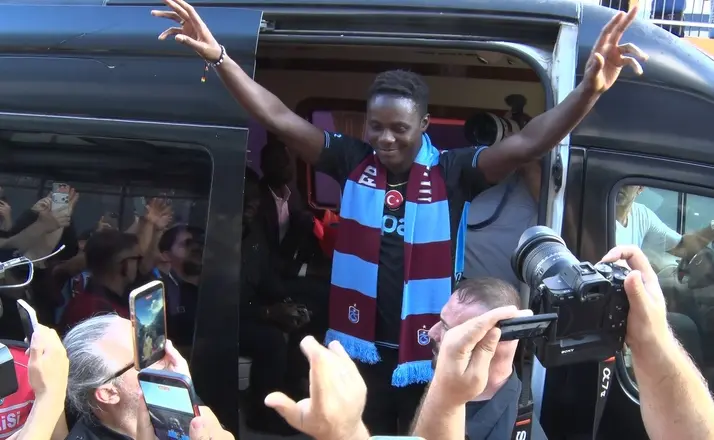 Trabzonspor’un yeni transferi Franculino Dju, Trabzon’a geldi
