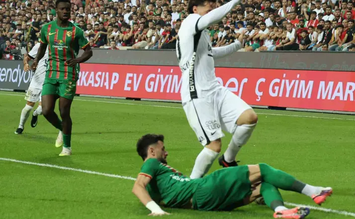Trendyol Süper Lig: Amed Sportif Faaliyetler: 3 - Beşiktaş: 2 (Maç sonucu)
