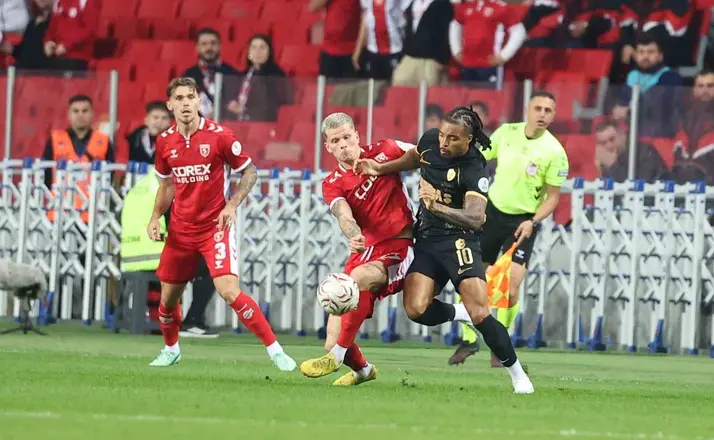 Trendyol Süper Lig: Samsunspor: 1 - Amed Sportif Faaliyetler: 0 (İlk yarı)

