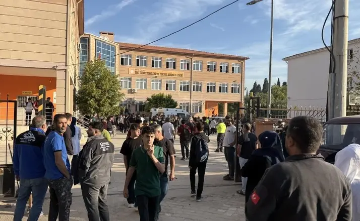 Turgutlu’daki saldırıda görgü tanıkları: "Elinde tüfek vardı müdahale edemezdik"
