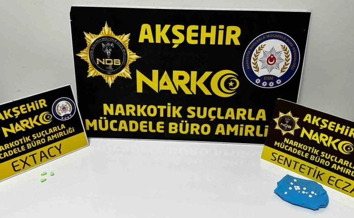 Tutuklu oğlunu ziyarete gitti, üzerinden 18 uyuşturucu hap çıktı