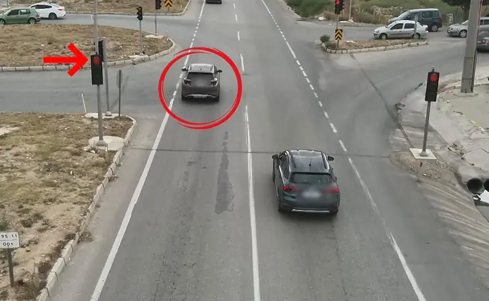 Uşak’ta kırmızı ışık ve emniyet kemeri denetimleri sürüyor
