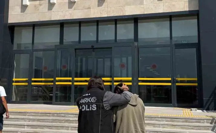 Uyuşturucu tacirleri tutuklandı
