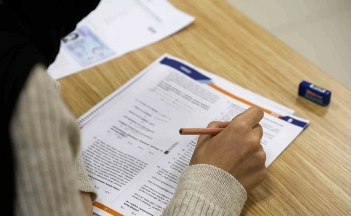 Uzmanlardan sınav kaygısı uyarısı: "Dengeli kaygı, başarıyı artırır"