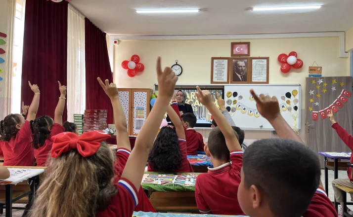 Uzmanlardan uyarı, "Çocuklar yaz tatilini ekran başında değil, hayatın içinde geçirmeli"