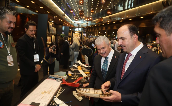 Vali Akın ve Başkan Altay, 17. Altın Dokunuşlar Festivali ile Gazze Hayır Panayırı’nın Açılışını Gerçekleştirdi