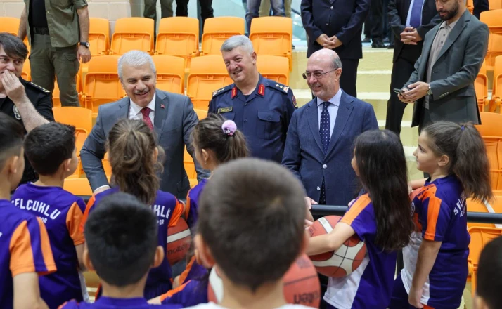 Vali Akın Ve Başkan Pekyatırmacı Spor Projelerini İnceledi