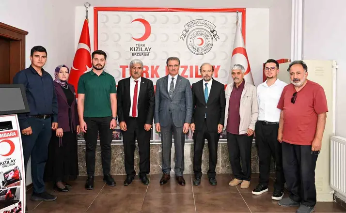 Vali  Aydın Baruş Kızılay’da
