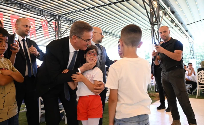 Vali Aydın Baruş, vakıf bursiyeri öğrencilerle piknik şöleninde buluştu 