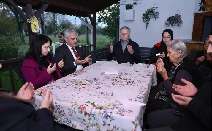 Vali Makas’tan 15 Temmuz şehidi Ufuk Baysan’ın ailesine ziyaret
