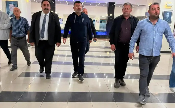 Veli Ağbaba taburcu oldu
