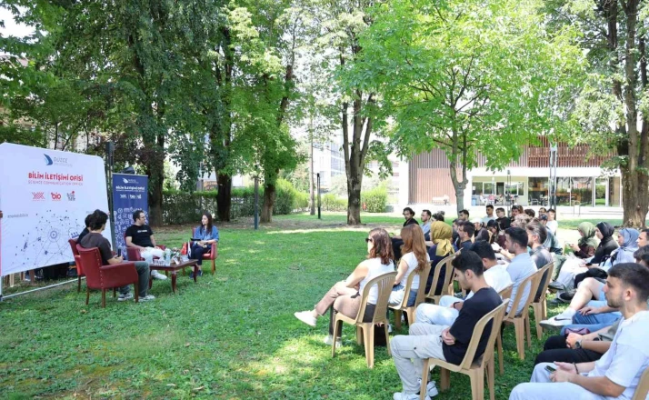 Yapay zeka çağında yazılımcının değişen rolü 