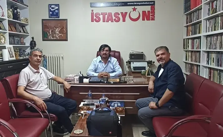 Yeni Medya Cemiyeti’nden İstasyon Gazetesi’ne 5. Yıl ziyareti
