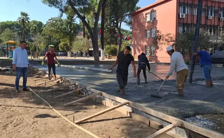 Yenipazar’da spor alanı ve cadde çalışmaları sürüyor
