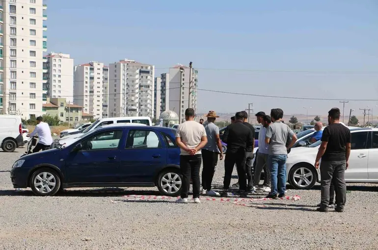 2. el araçlar sıfır fiyatına satılmaya çalışınca elde kaldı
