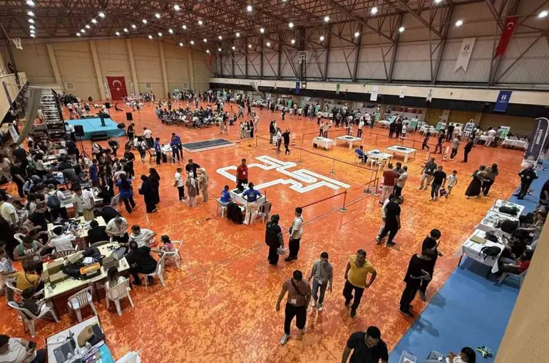 740 takım, 800 bin TL ödül: Teknoloji şöleninin heyecanı başladı
