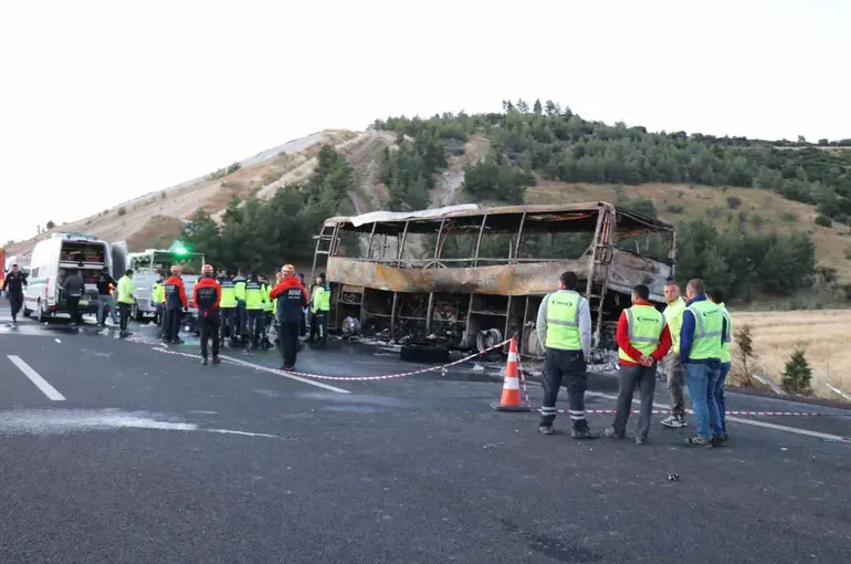 9 ayda yollar kan gölüne döndü: Bin 628 can kaybı, 311 bin yaralı

