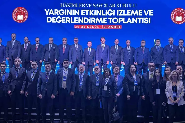Adalet Bakanı Akın Gürlek: "Her dosyanın ardında adalet bekleyen bir insan var"
