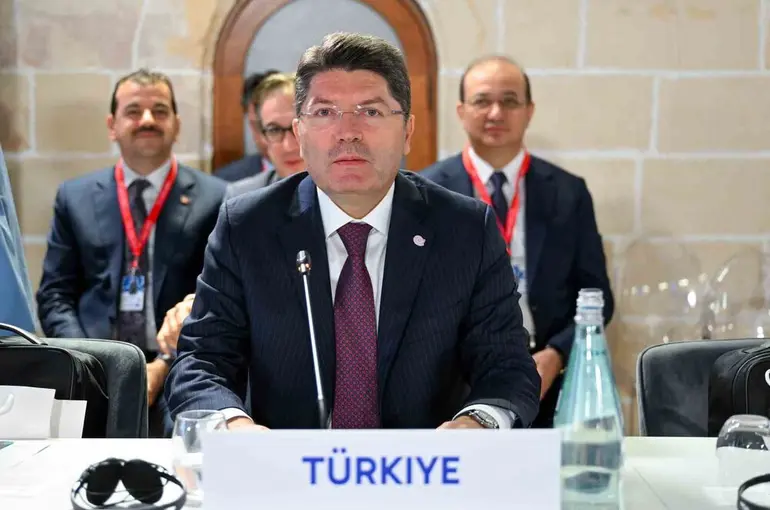 Adalet Bakanı Tunç: "Gazze’de yaşanan soykırım, hukukun işlevsiz kaldığını gözler önüne sermektedir"
